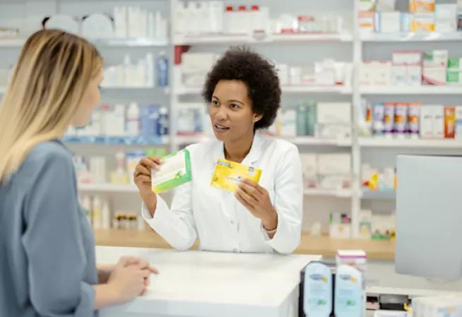 visuel pharmacien patient